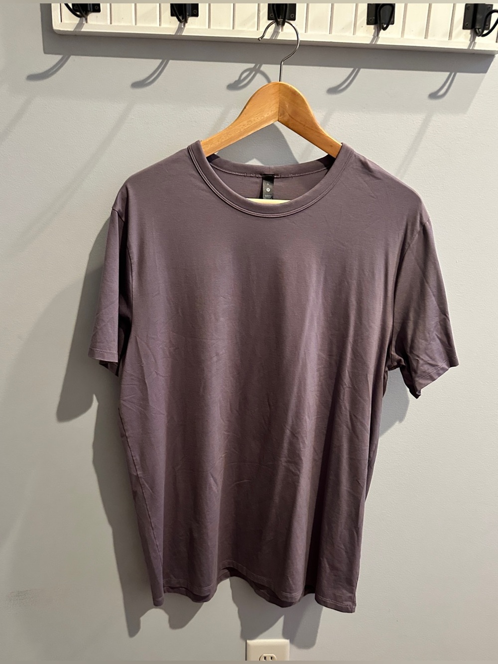 Lululemon Men's Crew Neck T-Shirt - Dusty Purple